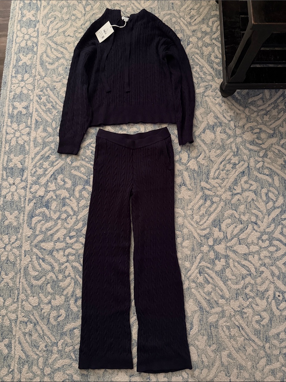 Women's Cable-Knit set